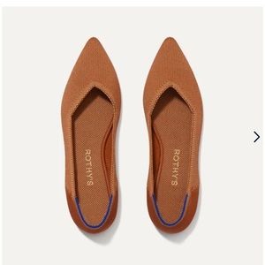 🌸 NIB ROTHY’s Fawn Pointed Flats size 9